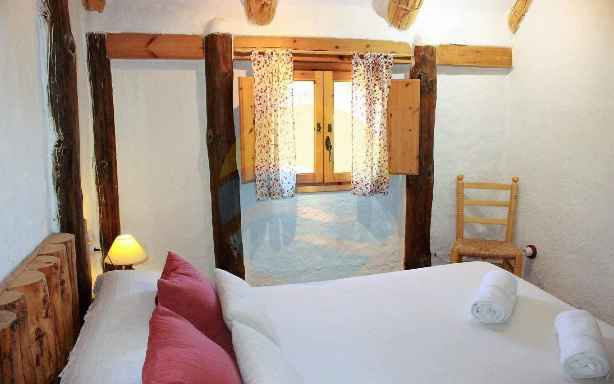 Barraca Tipica Del Delta, Con Piscina, Jardin Y Barbacoa - Deltavacaciones
